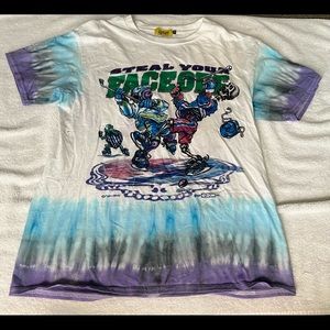 GRATEFUL DEAD t-shirt, Size medium.